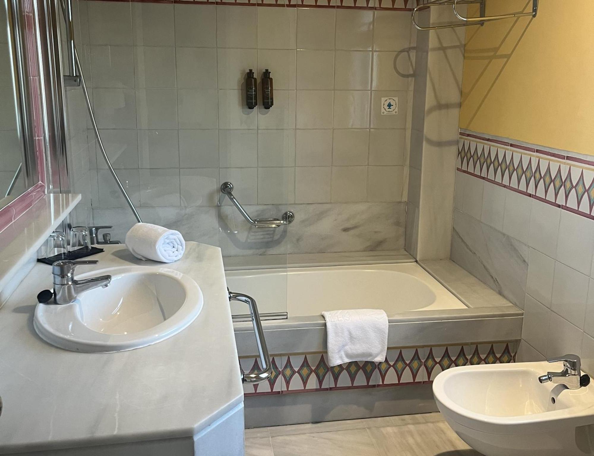 Standard King Room,1739365427:JPEG